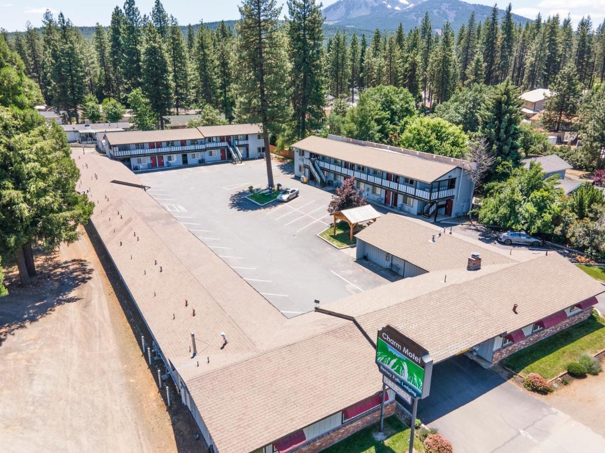 Charm Motel & Suites Burney Kültér fotó